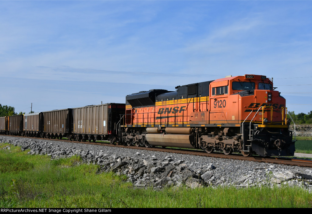 BNSF 9120 Roster shot.